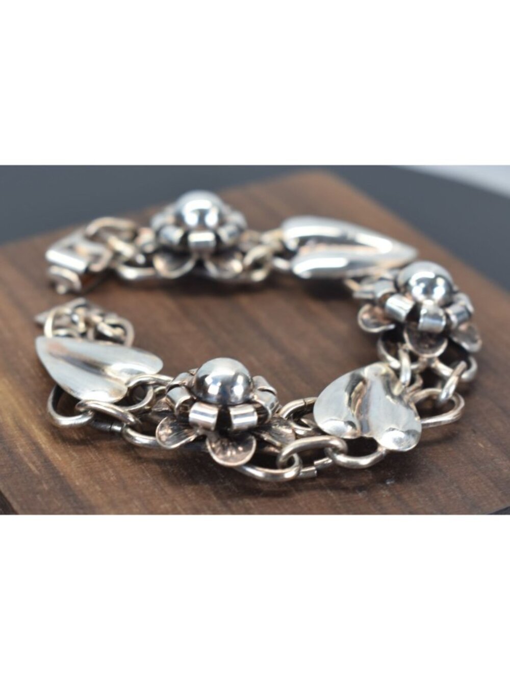 Vintage Sterling Silver Bracelet Floral & Leaf Design Chain Links-Southwestern